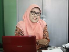 Yayuk Kustanti – Tata usaha
