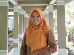 Sulis Ernawati, S.Pd – Bahasa Indonesia