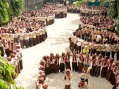 Pelatihan Pramuka yang dilaksanakan di lapangan tengah, tepat di depan bangunan Proyek Ruang UKS(Usaha Kesehatan Sekolah)