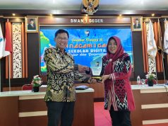 Studi Banding SMAN 8 Surabaya Ke SMAN 1 Geger