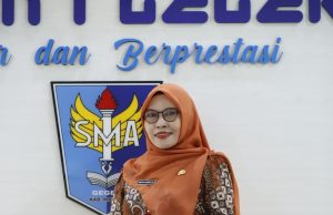INDAH NURUL QOMARIYAH,S.Pd – Bahasa Indonesia